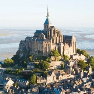 Excursie prin valea loirei bretania normandia